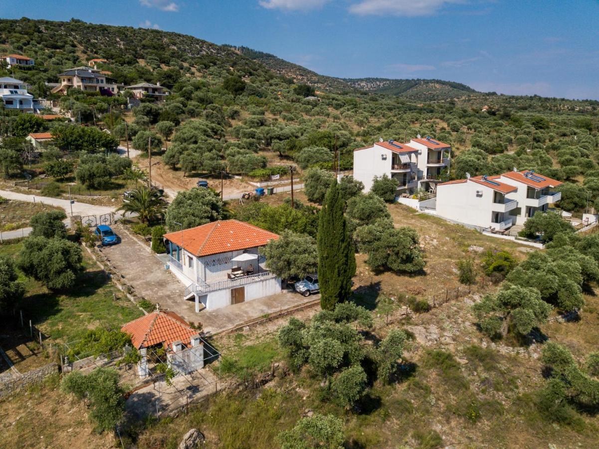 Olive Cottage Astris Exterior foto